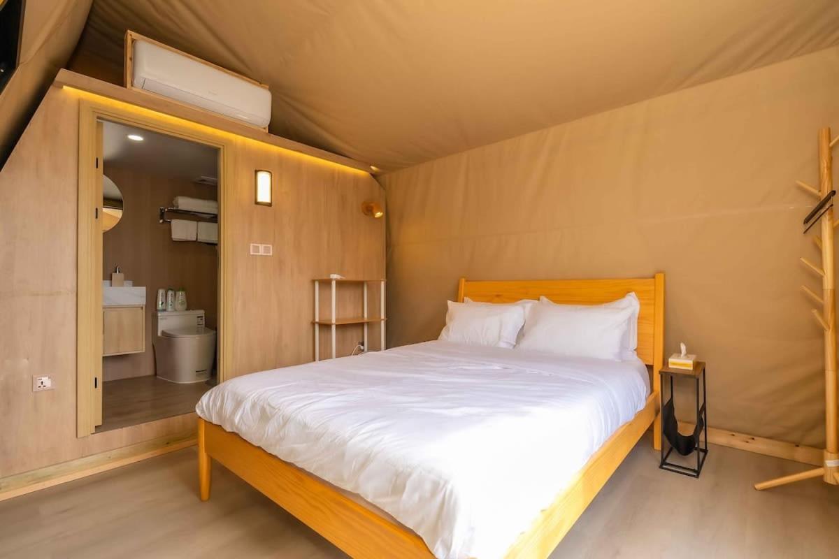 Glamping In The Urban Hotel Glendora Exterior photo