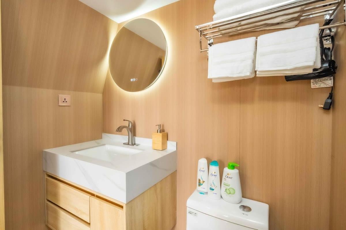 Glamping In The Urban Hotel Glendora Exterior photo